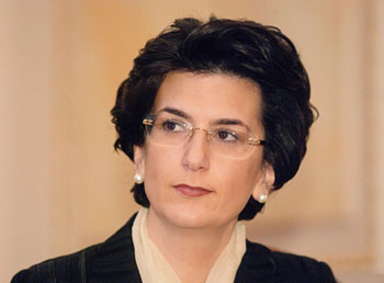 1-nina_burdzhanadze