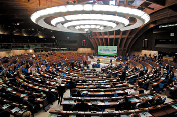 1Euparlament-akt-3